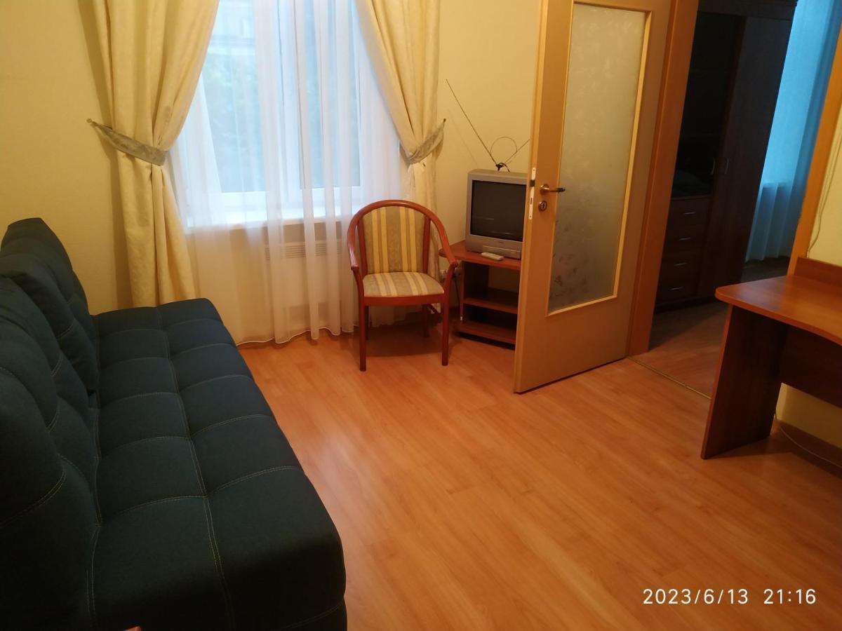 Бестужевский Дворик Gagra Luaran gambar