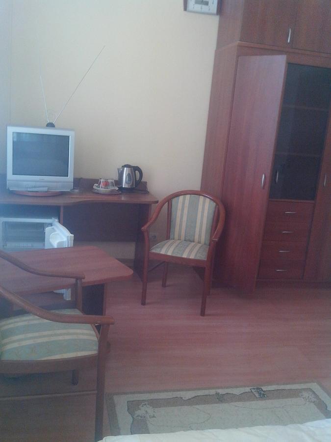 Бестужевский Дворик Gagra Luaran gambar